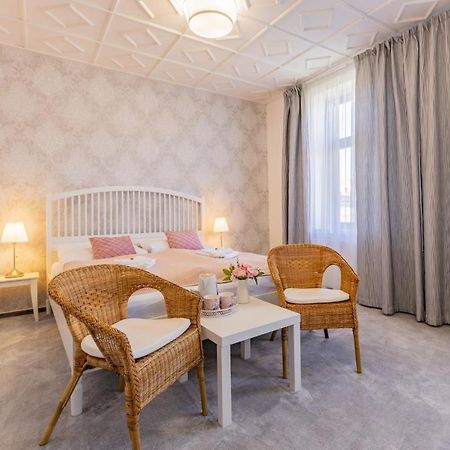 Hotel Amadeus Ceske Budejovice Exterior foto