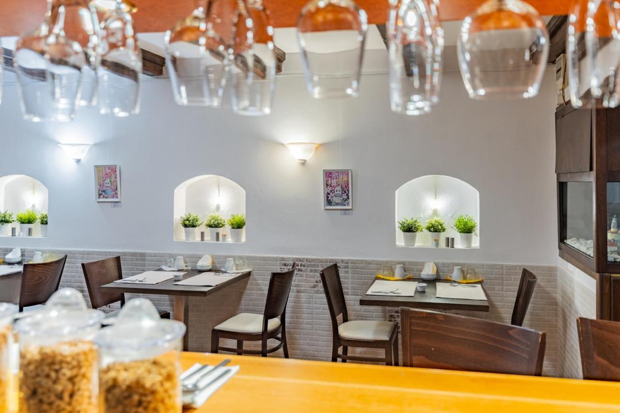 Hotel Amadeus Ceske Budejovice Exterior foto